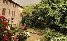 Relaxing Retreat In Rural Italy B&;B